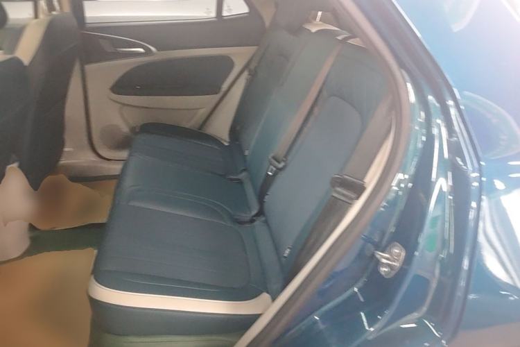 Used ORA Good Cat 2022 Morandi Edition 400km Standard Range Premium Version Lithium-Ion Battery Left Rear Seat