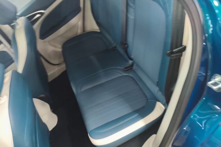 Used ORA Good Cat 2022 Morandi Edition 400km Standard Range Two-Week Young Enjoyment Version Lithium Iron Phosphate Left Rear Seat
