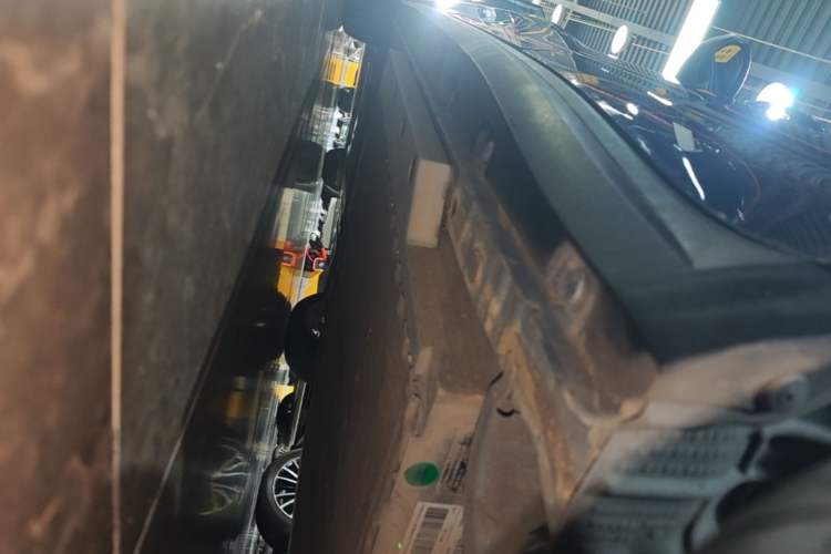 Used ORA Good Cat 2022 400km Standard Range Premium Version Lithium Iron Phosphate Left Side Sill