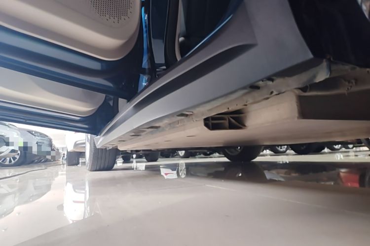 Used ORA Good Cat 2022 400km Standard Range Premium Version Lithium-Ion Battery Left Side Sill