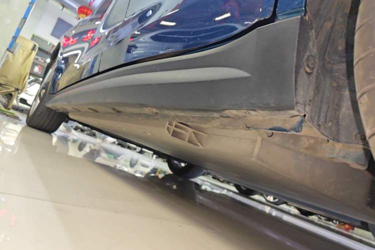 Used ORA Good Cat 2022 400km Standard Range Luxury Version Ternary Lithium Left Side Sill