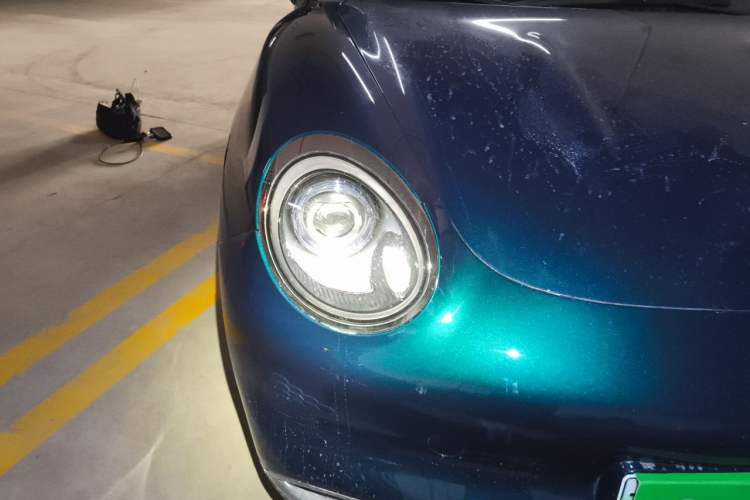 Used ORA Good Cat 2022 400km Standard Range Luxury Version Ternary Lithium Right Front Headlight