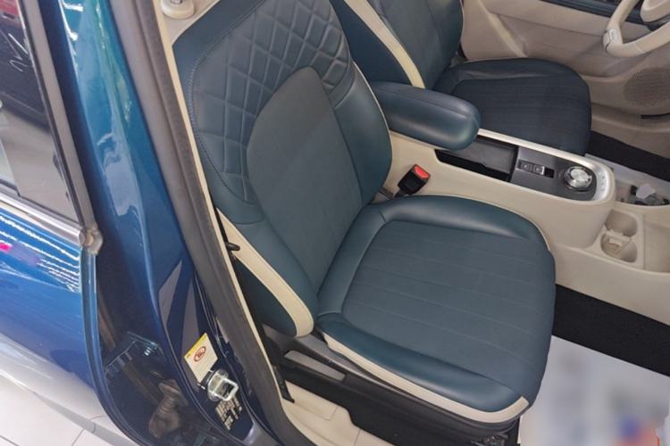 Used ORA Good Cat 2022 400km Standard Range Luxury Version Ternary Lithium Right Front Seat