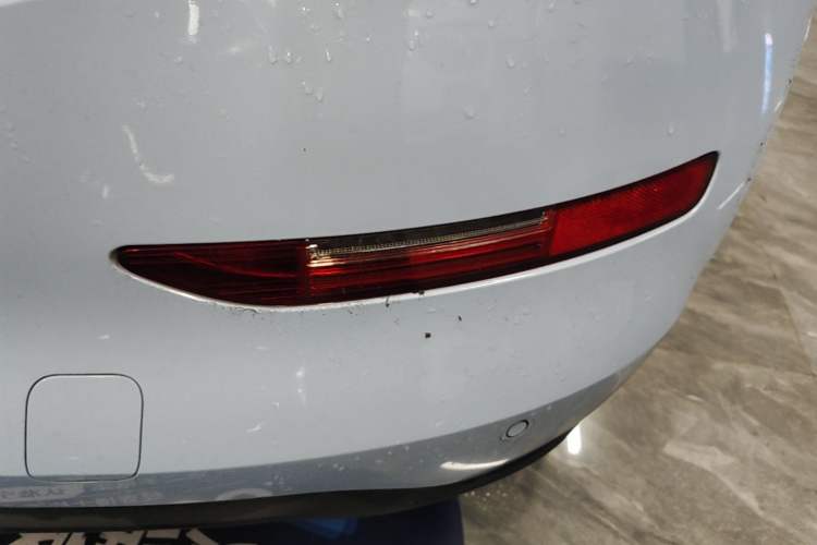 Used ORA Good Cat 2022 Morandi Edition 400km Standard Range Luxury Version Lithium Iron Phosphate Right Rear Taillight