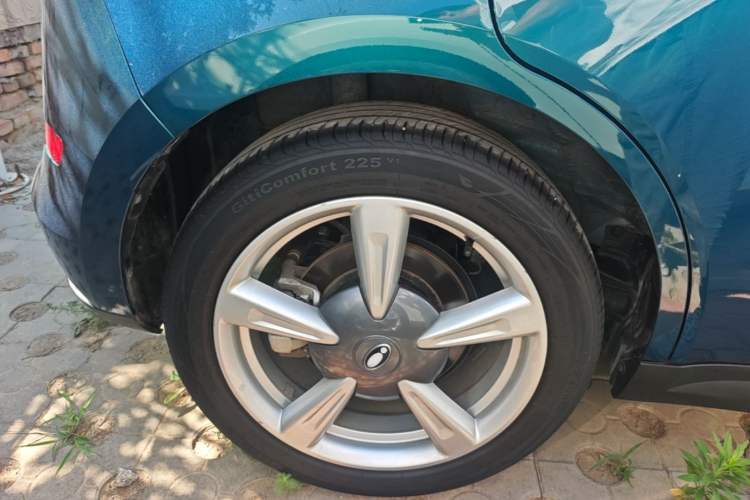 Used ORA Good Cat 2022 400km Standard Range Premium Version Lithium-Ion Battery Right Rear Wheel Hub
