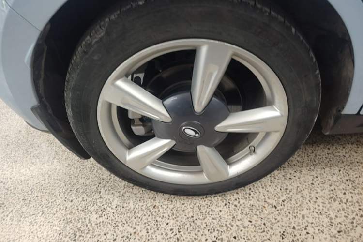 Used ORA Good Cat 2022 400km Standard Range Premium Version Lithium Iron Phosphate Right Rear Wheel Hub