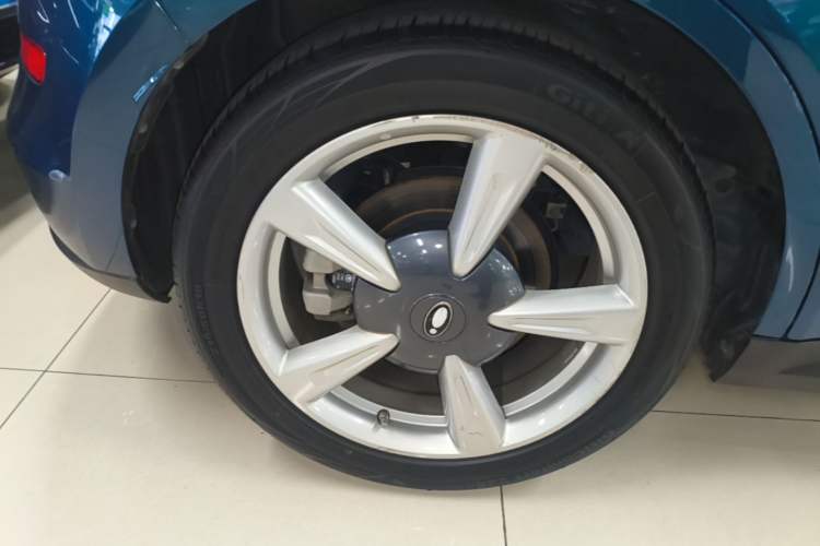 Used ORA Good Cat 2022 Morandi Edition 400km Standard Range Two-Week Young Enjoyment Version Lithium Iron Phosphate Right Rear Wheel Hub
