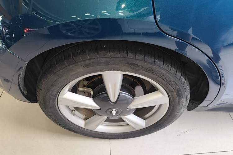Used ORA Good Cat 2022 400km Standard Range Luxury Version Lithium Iron Phosphate Right Rear Wheel Hub