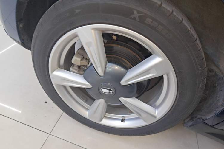 Used ORA Good Cat 2022 400km Standard Range Luxury Version Ternary Lithium Right Rear Wheel Hub