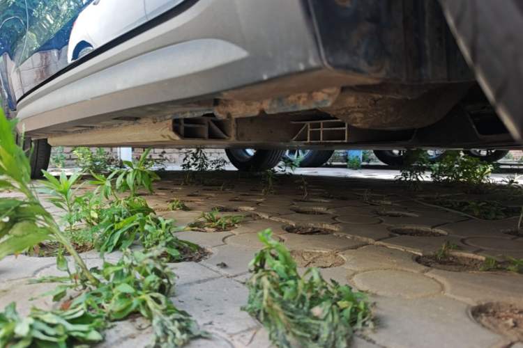 Used ORA Good Cat 2022 400km Standard Range Premium Version Lithium-Ion Battery Right Side Sill