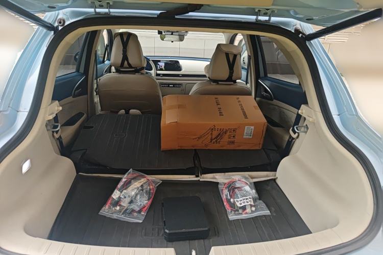 Used ORA Good Cat 2022 Morandi Edition 400km Standard Range Premium Version Lithium-Ion Battery Trunk