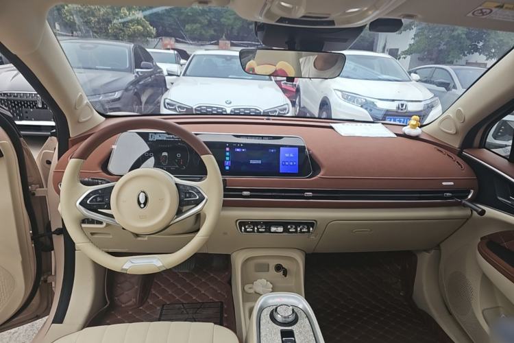 Used ORA Good Cat 2022 400km Standard Range Luxury Version Lithium Iron Phosphate Center Console