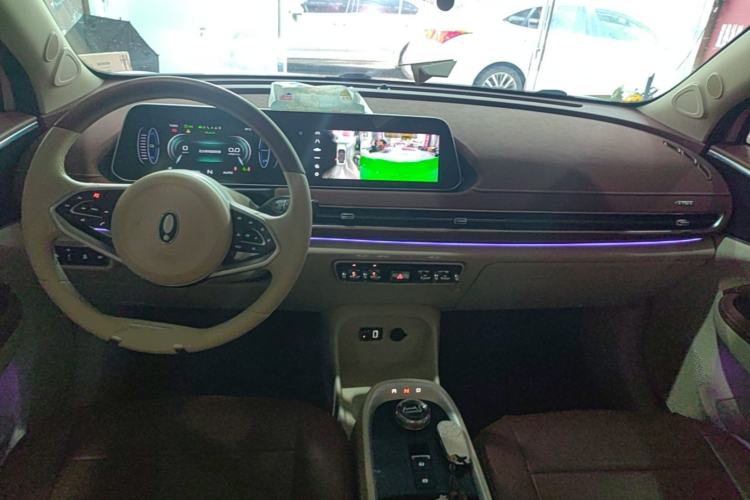 Used ORA Good Cat 2022 400km Standard Range Luxury Version Lithium Iron Phosphate Center Console