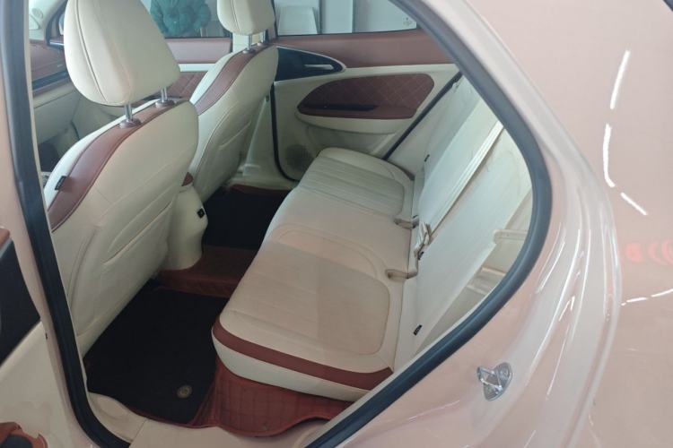Used ORA Good Cat 2022 Morandi Edition 400km Standard Range Two-Week Young Enjoyment Version Lithium Iron Phosphate Left Rear Seat
