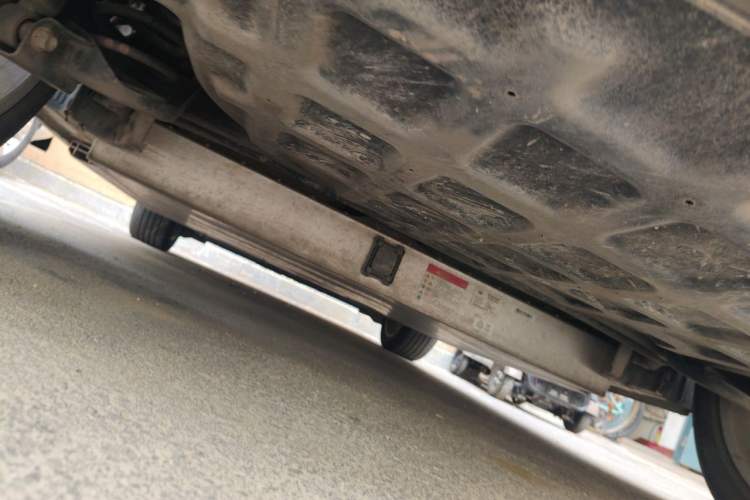 Used ORA Good Cat 2022 400km Standard Range Premium Version Lithium-Ion Battery Chassis Rear