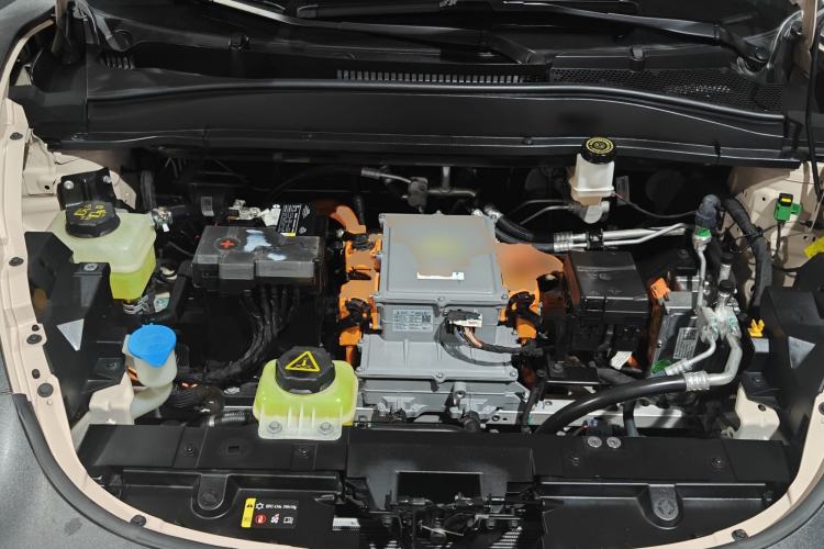 Used ORA Good Cat 2022 400km Standard Range Luxury Version Lithium Iron Phosphate Engine Bay