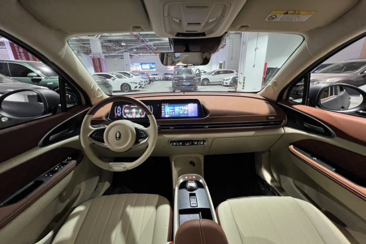 Used ORA Good Cat 2022 400km Standard Range Luxury Version Lithium Iron Phosphate Interior 5
