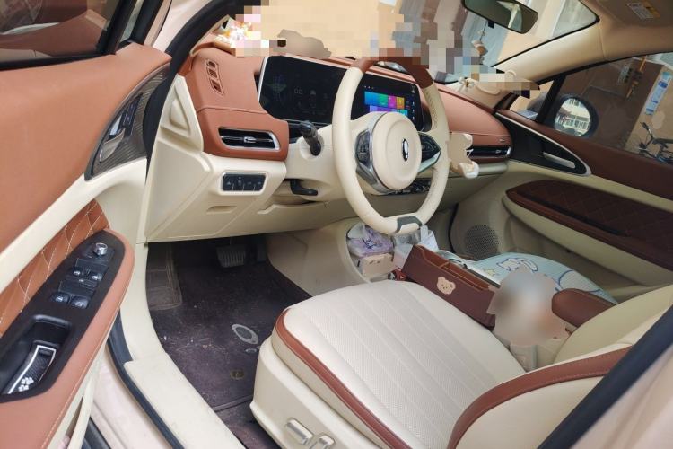 Used ORA Good Cat 2022 400km Standard Range Premium Version Lithium-Ion Battery Driver Seat