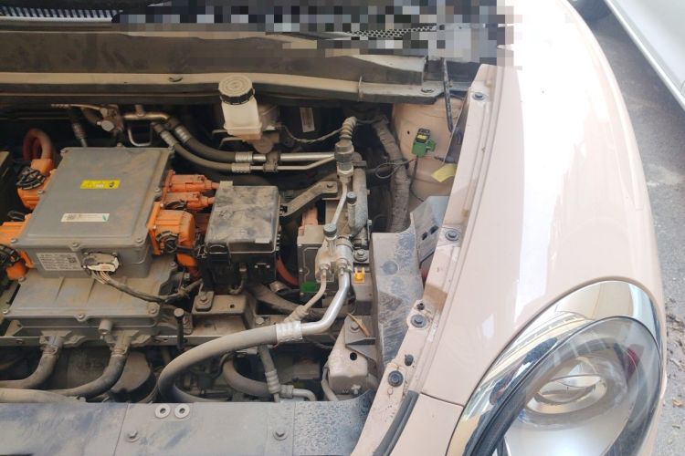 Used ORA Good Cat 2022 400km Standard Range Premium Version Lithium-Ion Battery Engine Bay Left