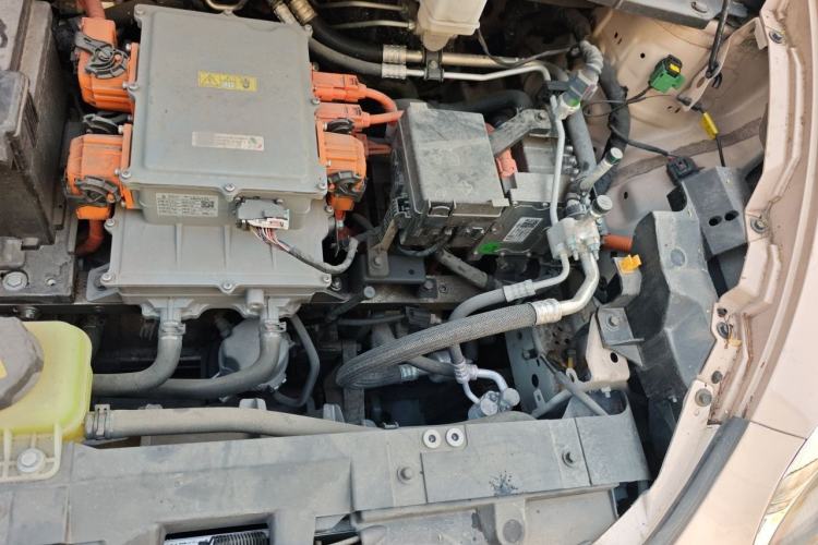 Used ORA Good Cat 2022 400km Standard Range Premium Version Lithium-Ion Battery Engine Bay Left