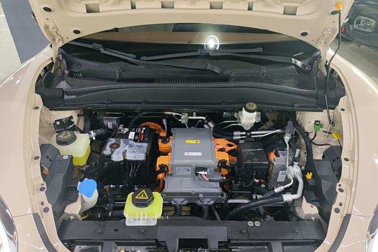 Used ORA Good Cat 2022 Morandi Edition 400km Standard Range Premium Version Lithium Iron Phosphate Engine Bay