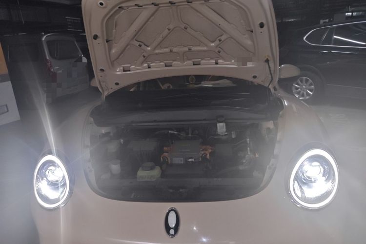 Used ORA Good Cat 2022 Morandi Edition 400km Standard Range Luxury Version Lithium-Ion Battery Engine Bay