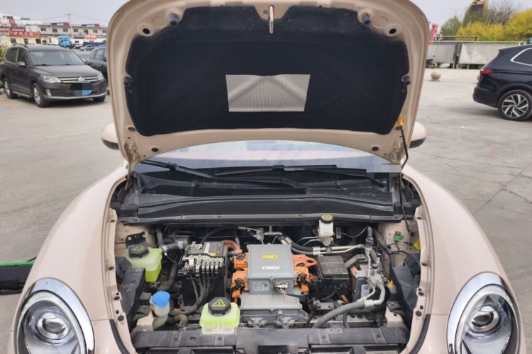 Used ORA Good Cat 2022 Morandi Edition 400km Standard Range Premium Version Lithium Iron Phosphate Engine Bay