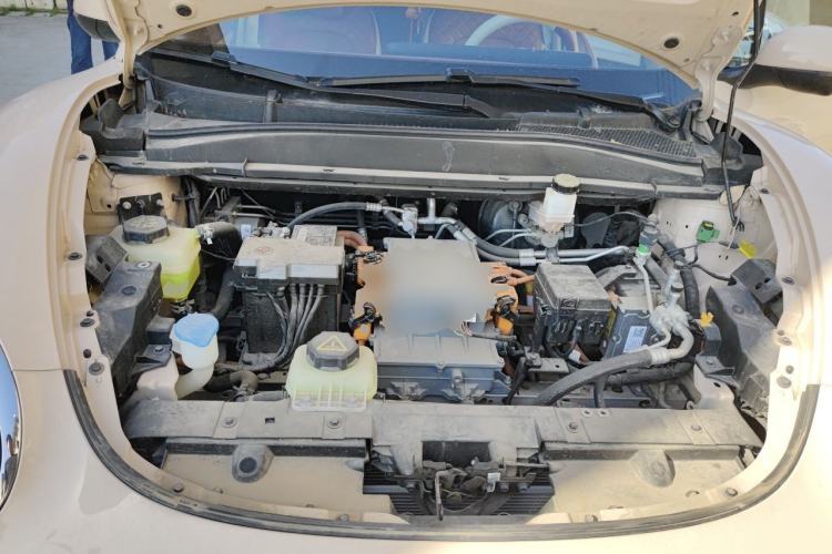 Used ORA Good Cat 2022 400km Standard Range Luxury Version Lithium Iron Phosphate Engine Bay