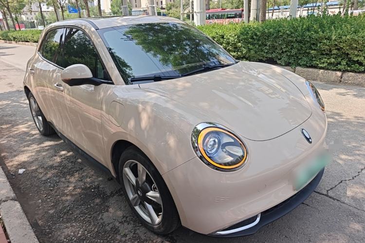Used ORA Good Cat 2022 400km Standard Range Premium Version Lithium-Ion Battery Front Right 45 Deg