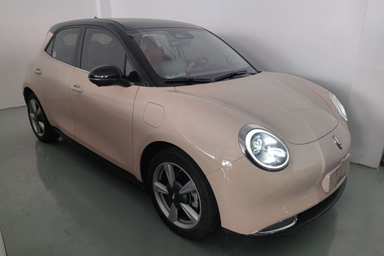 Used ORA Good Cat 2022 Morandi Edition 400km Standard Range Premium Version Lithium-Ion Battery Front Right 45 Deg