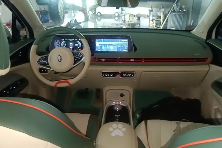 Used ORA Good Cat 2022 Morandi Edition 400km Standard Range Luxury Version Lithium Iron Phosphate Center Console
