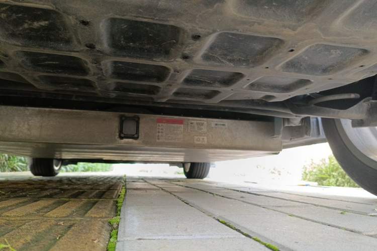 Used ORA Good Cat 2022 400km Standard Range Premium Version Lithium-Ion Battery Chassis Rear