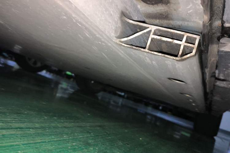 Used ORA Good Cat 2022 400km Standard Range Premium Version Lithium-Ion Battery Chassis Rear Right