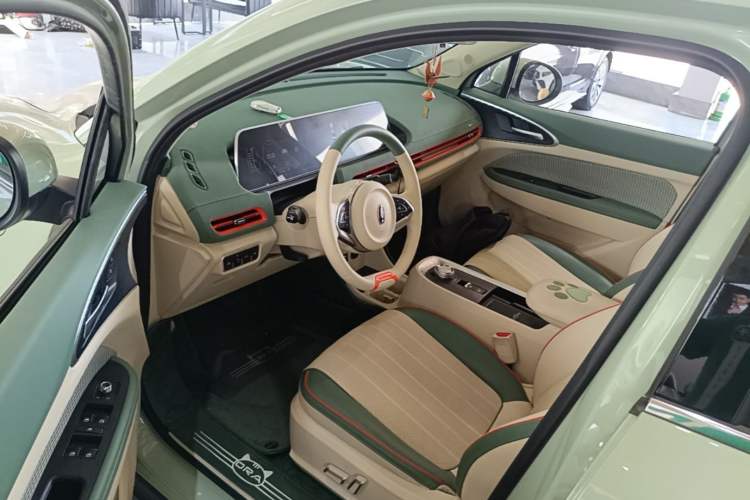 Used ORA Good Cat 2022 Morandi Edition 400km Standard Range Premium Version Lithium Iron Phosphate Driver Seat