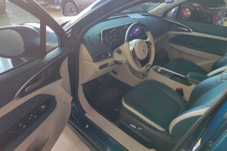 Used ORA Good Cat 2022 Morandi Edition 400km Standard Range Luxury Version Lithium Iron Phosphate Driver Seat