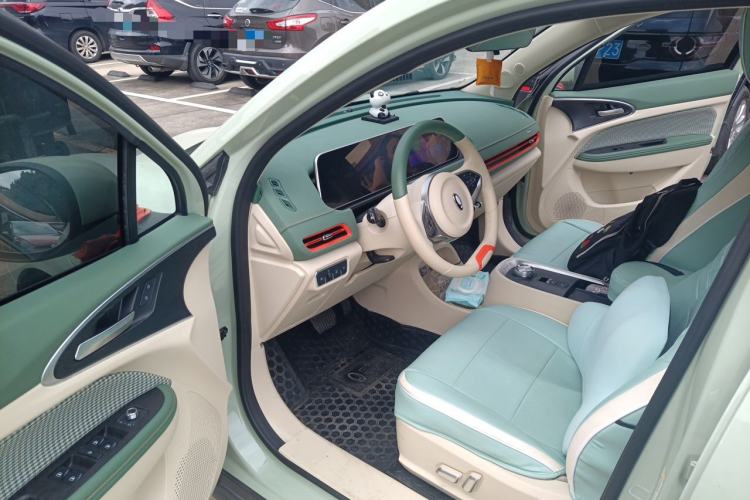 Used ORA Good Cat 2022 Morandi Edition 400km Standard Range Luxury Version Lithium Iron Phosphate Driver Seat