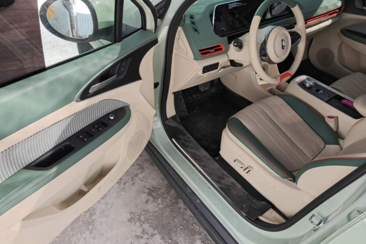 Used ORA Good Cat 2022 400km Standard Range Premium Version Lithium Iron Phosphate Driver Seat
