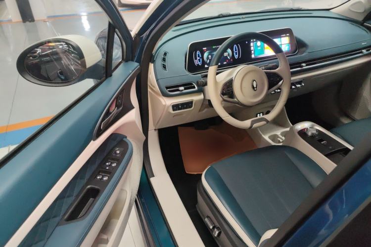 Used ORA Good Cat 2022 Morandi Edition 400km Standard Range Luxury Version Lithium Iron Phosphate Driver Seat