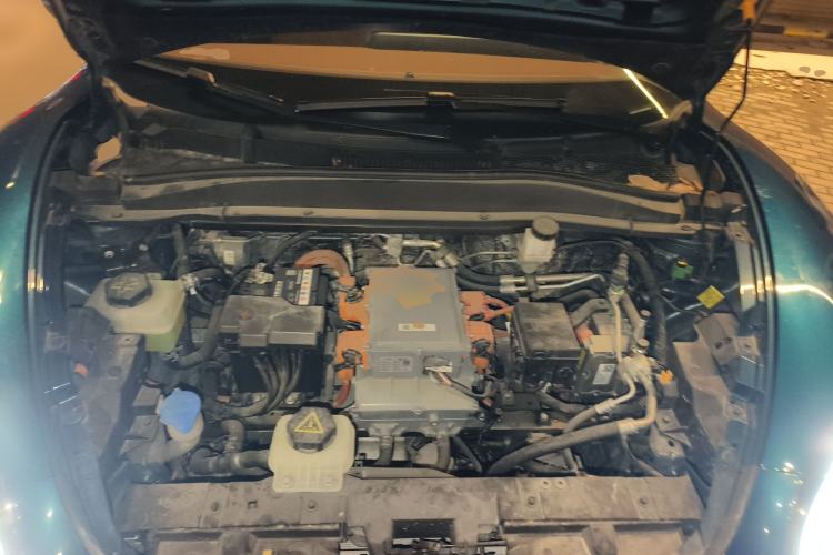 Used ORA Good Cat 2022 Morandi Edition 400km Standard Range Luxury Version Lithium Iron Phosphate Engine Bay