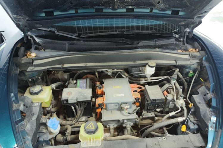 Used ORA Good Cat 2022 400km Standard Range Luxury Version Ternary Lithium Engine Bay