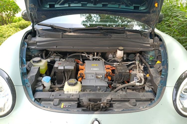 Used ORA Good Cat 2022 400km Standard Range Premium Version Lithium-Ion Battery Engine Bay