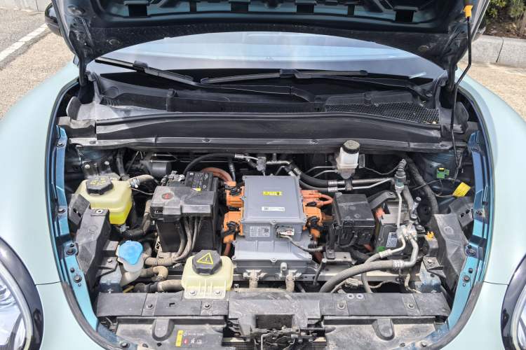 Used ORA Good Cat 2022 400km Standard Range Premium Version Lithium-Ion Battery Engine Bay