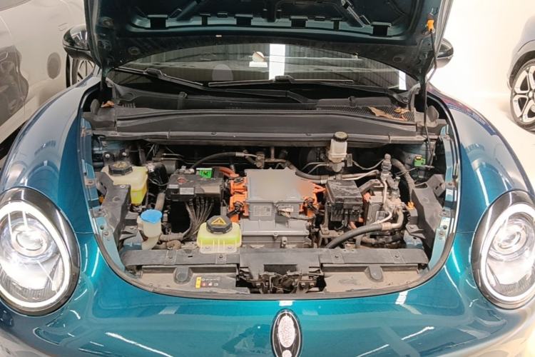 Used ORA Good Cat 2022 400km Standard Range Luxury Version Lithium Iron Phosphate Engine Bay