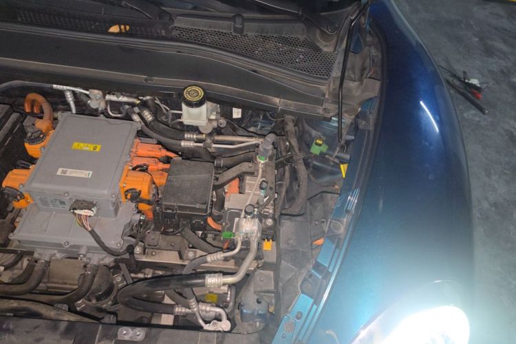 Used ORA Good Cat 2022 400km Standard Range Luxury Version Lithium Iron Phosphate Engine Bay Left