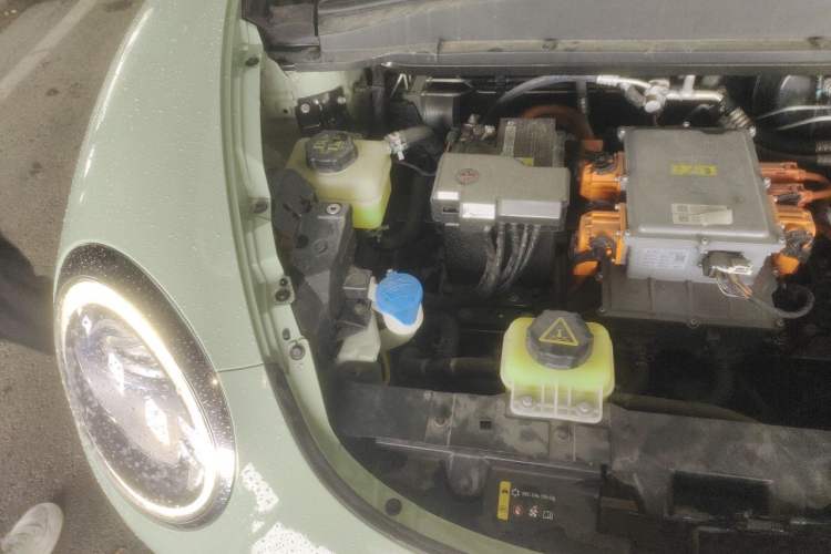 Used ORA Good Cat 2022 Morandi Edition 400km Standard Range Premium Version Lithium Iron Phosphate Engine Bay Right