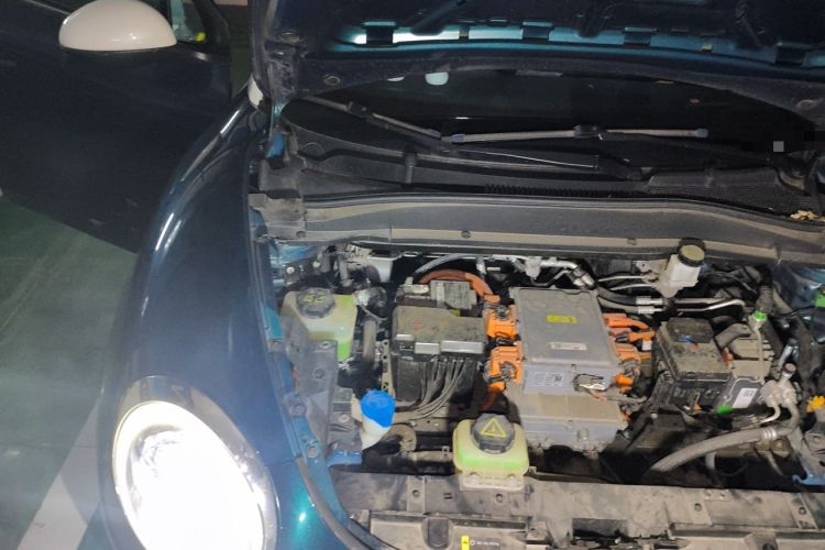 Used ORA Good Cat 2022 400km Standard Range Premium Version Lithium-Ion Battery Engine Bay Right