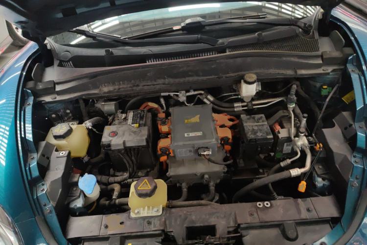 Used ORA Good Cat 2022 Morandi Edition 400km Standard Range Luxury Version Lithium Iron Phosphate Engine Bay