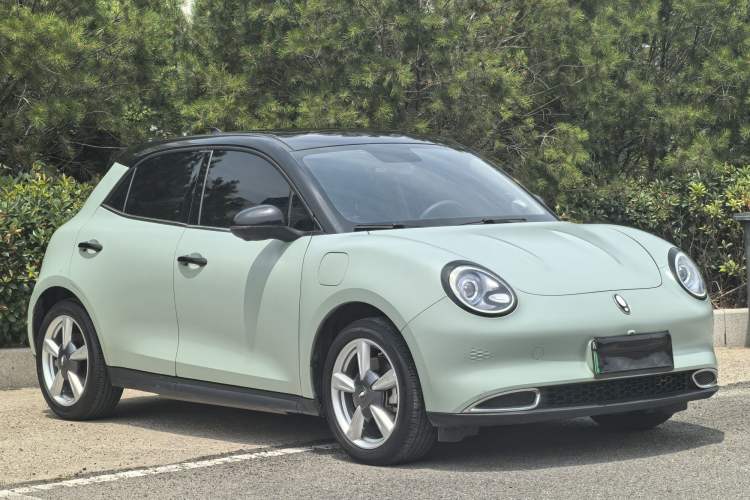 Used ORA Good Cat 2022 400km Standard Range Premium Version Lithium-Ion Battery Exterior 2