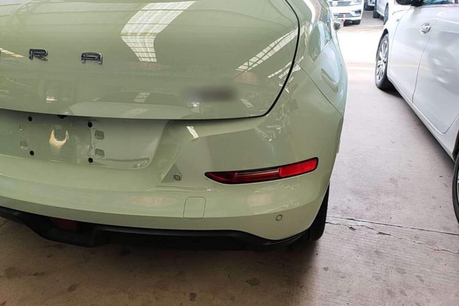 Used ORA Good Cat 2022 Morandi Edition 400km Standard Range Premium Version Lithium-Ion Battery Exterior 3