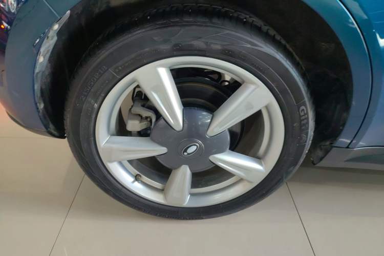Used ORA Good Cat 2022 Morandi Edition 400km Standard Range Luxury Version Lithium Iron Phosphate Exterior 4